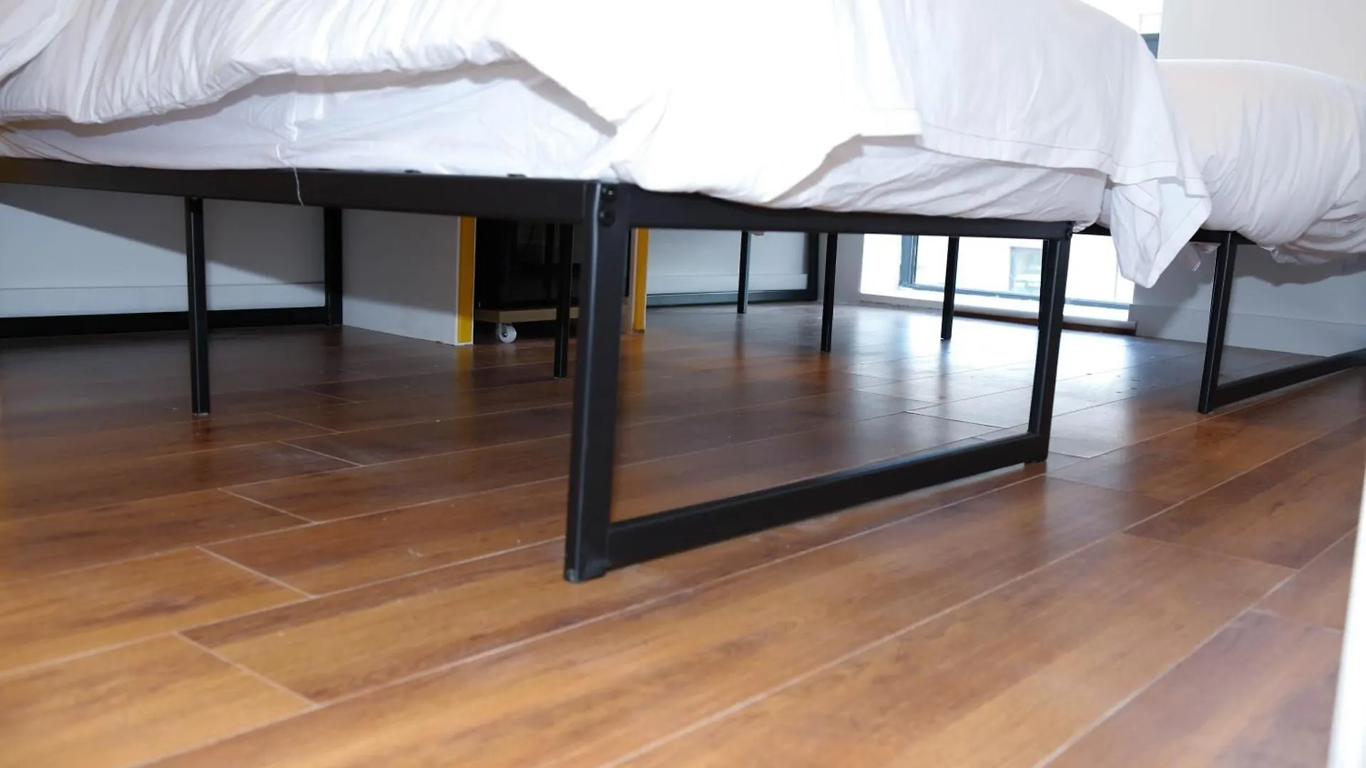 New Luxury Apartments In Central Location Next To Shops, Cafes, Bars & Metro Londra 0*,