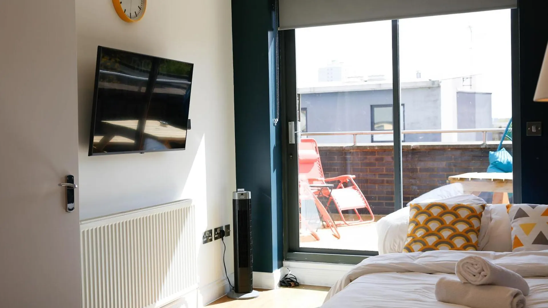 New Luxury Apartments In Central Location Next To Shops, Cafes, Bars & Metro Londra Regno Unito